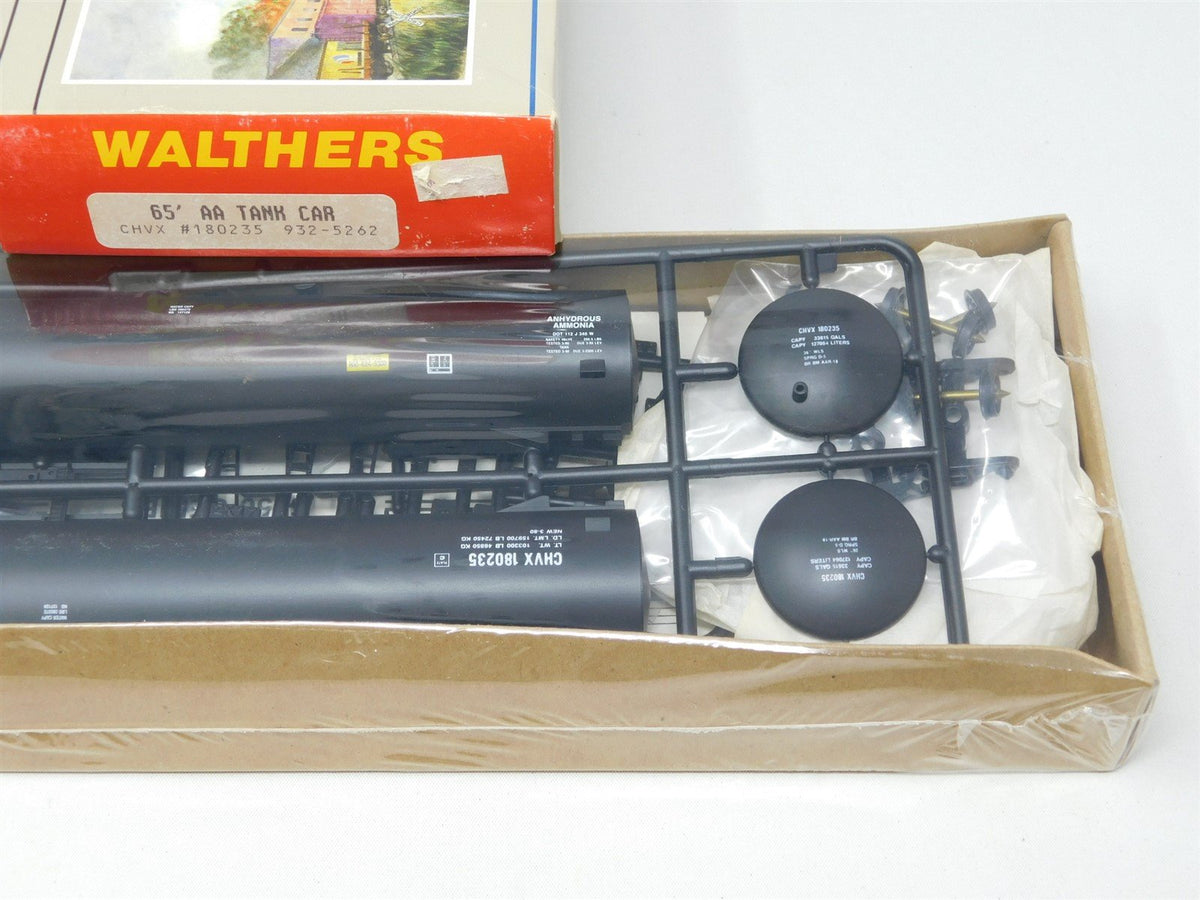 HO Scale Walthers Kit #932-5262 CHVX 65&#39; Anhydrous Ammonia Tank Car #180235