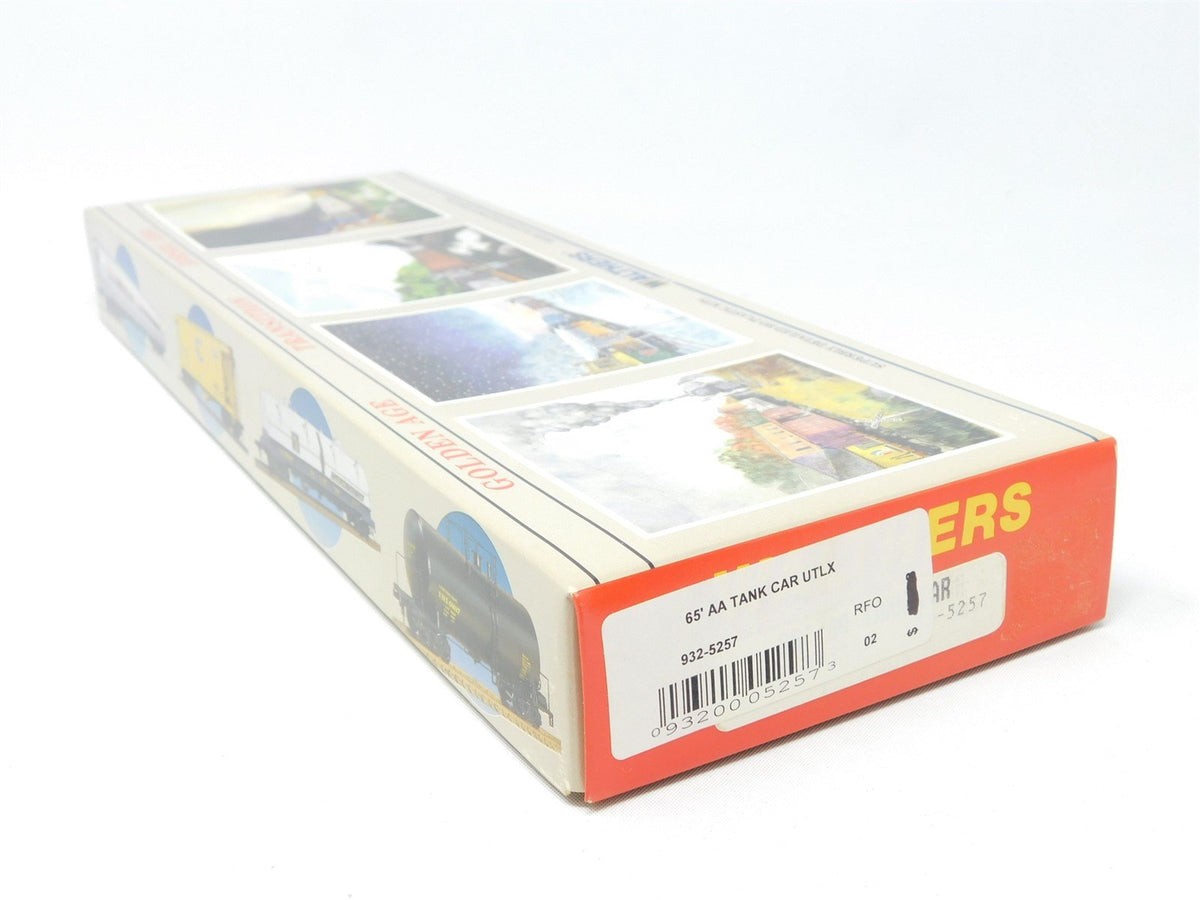 HO Scale Walthers Kit #932-5257 UTLX 65&#39; Anhydrous Ammonia Tank Car #89192