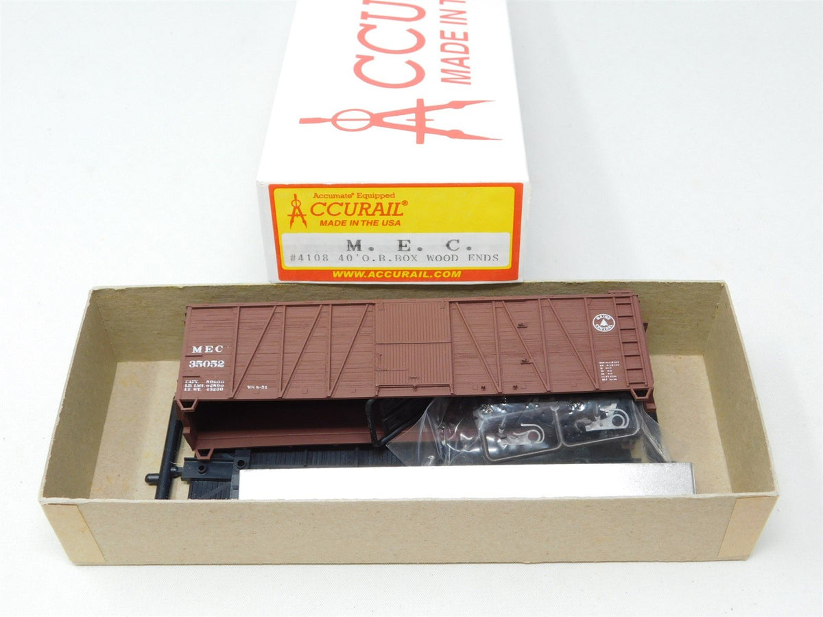 HO Scale Accurail Kit #4108 MEC Maine Central 40&#39; Single Door Box Car #35052