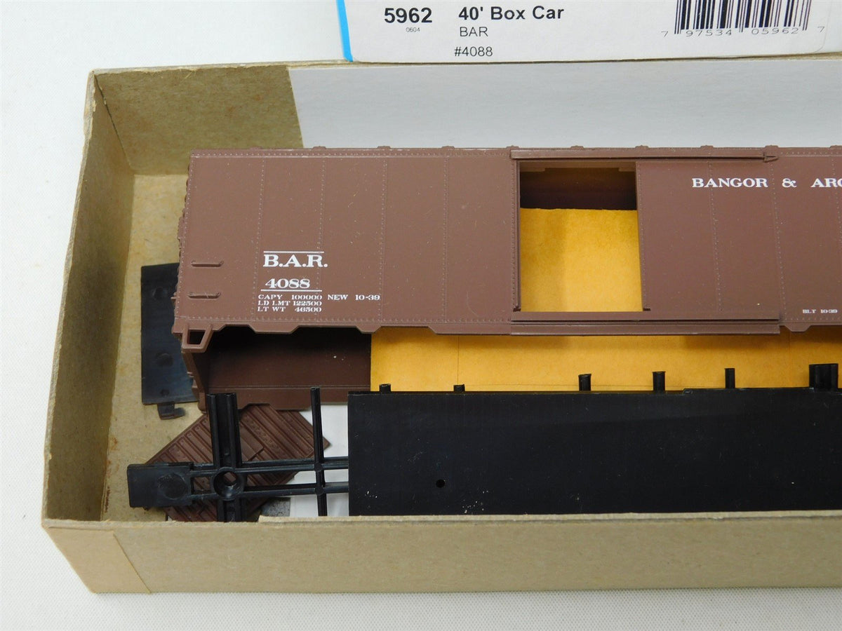 HO Scale Athearn Kit #5962 BAR Bangor &amp; Aroostook 40&#39; Single Door Box Car #4088