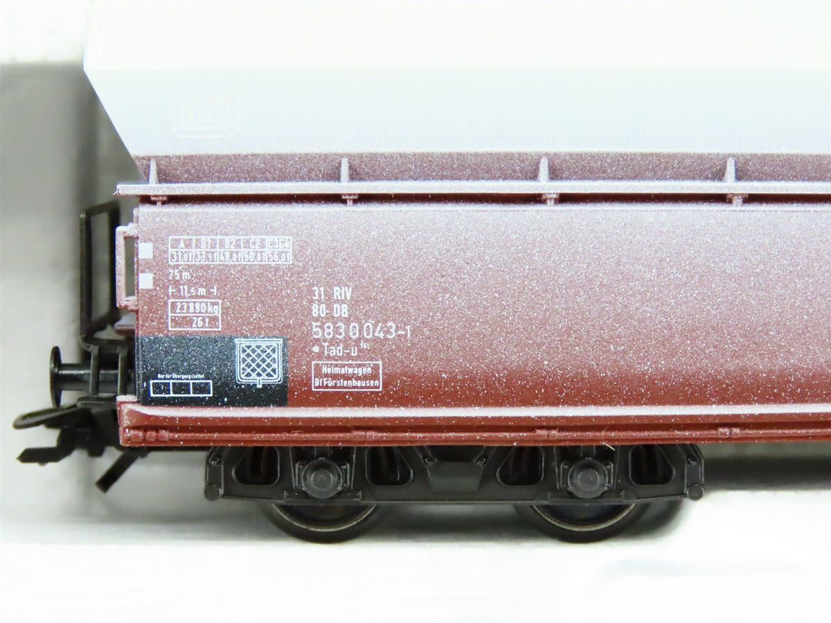 HO Marklin 46262 DB German Federal Weathered Limestone Covered Hoppers 5-Car Set