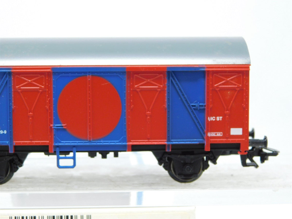 HO Scale Marklin 4403 DSB Danish State Railways Round-Roof Box Car #2229-9