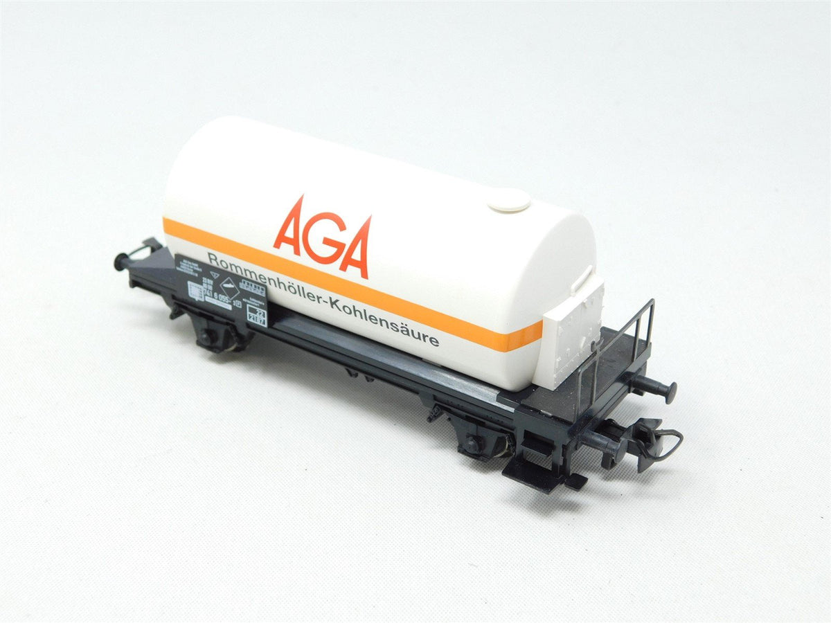 HO Scale Marklin 44512 DB German Federal AGA Chemical Tank Car #055-3P