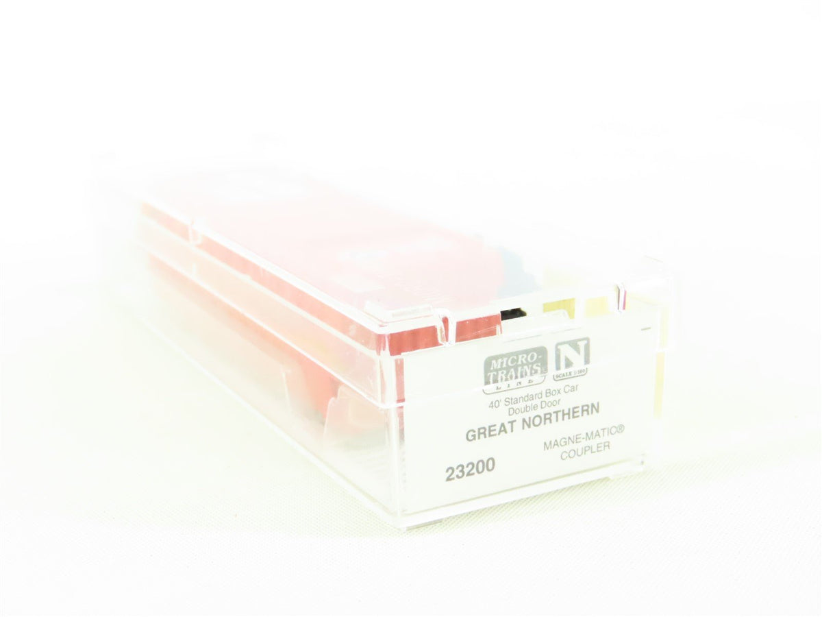 N Scale Micro-Trains MTL 23200 GN Great Northern 40&#39; Double Door Box Car #3249