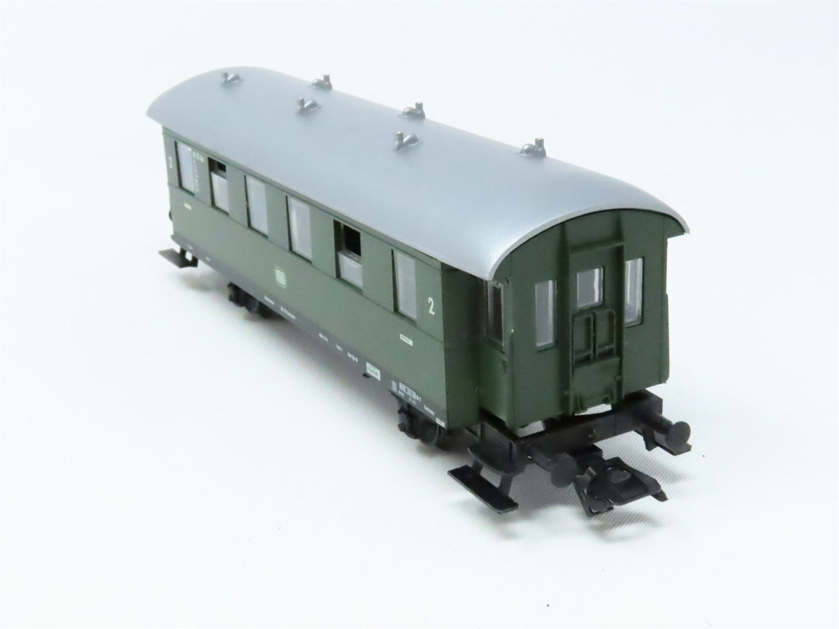 HO Scale Marklin #4235 DB Deutsche Bahn 2nd Class Coach Passenger #98 115