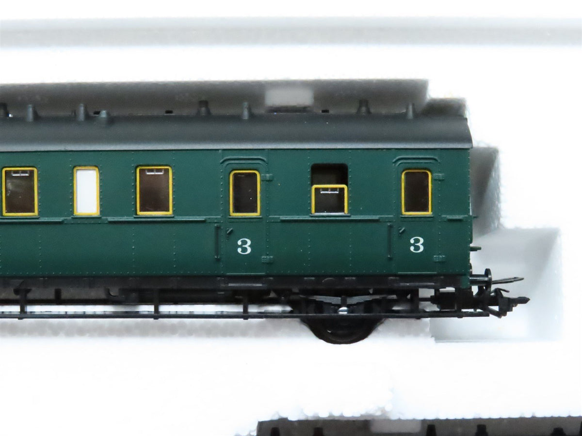 HO Marklin 4397 SNCB Belgian National 3rd Class Compartment Passenger 3-Car Set