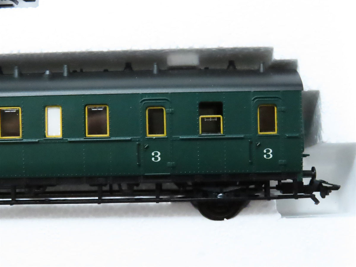 HO Marklin 4397 SNCB Belgian National 3rd Class Compartment Passenger 3-Car Set