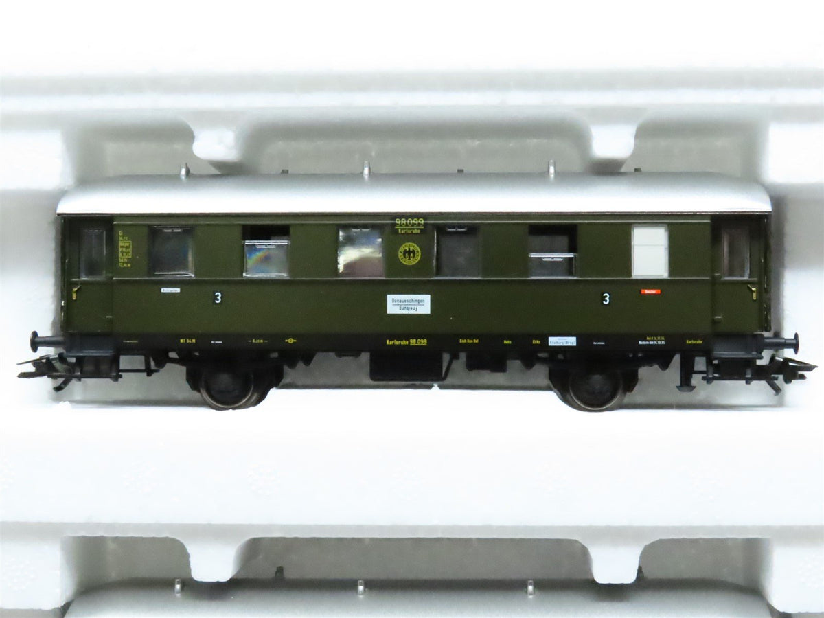 HO Scale Marklin 42353 DR German &quot;Hell&#39;s Valley Railroad&quot; 4-Car Passenger Set