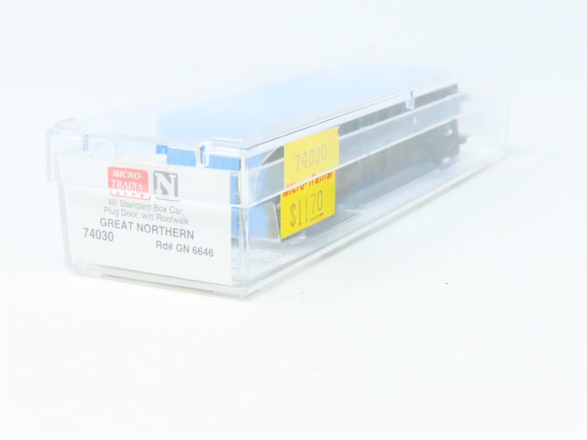 N Scale Micro-Trains MTL 74030 GN &quot;Big Sky Blue&quot; 40&#39; Plug Door Box Car #6646