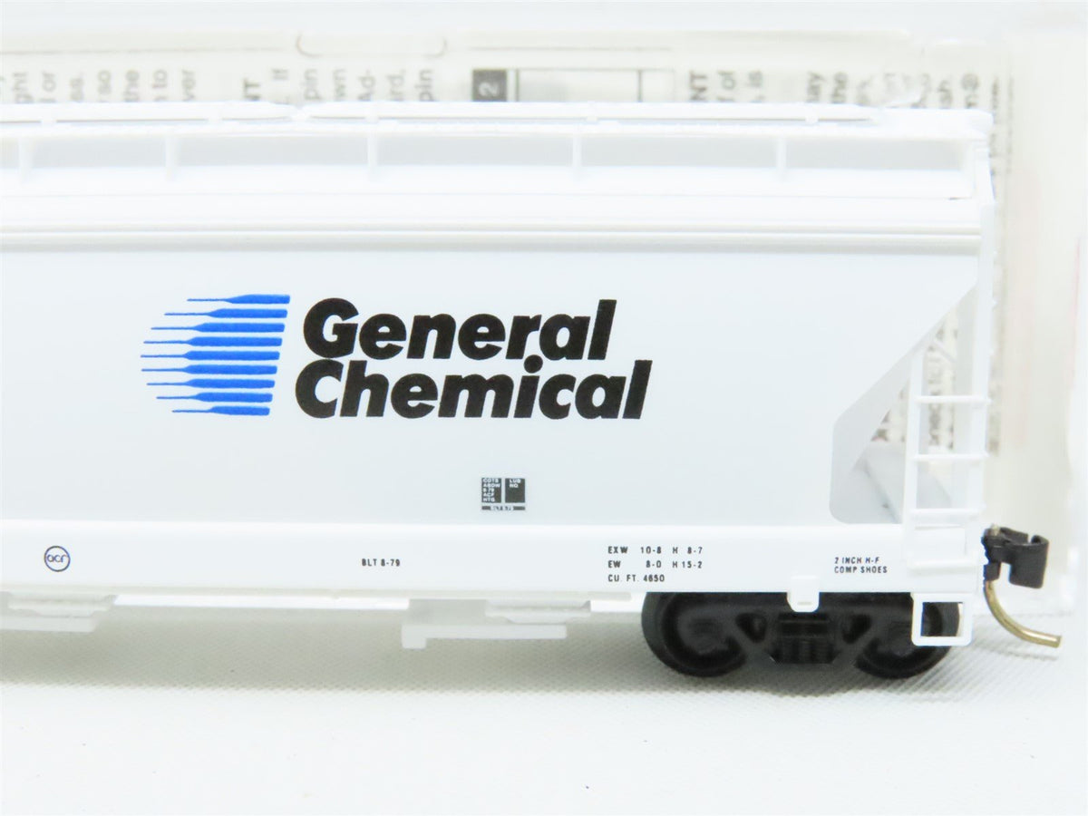 N Micro-Trains MTL #94020 GRPX General Chemical 3-Bay Center Flow Hopper #944569
