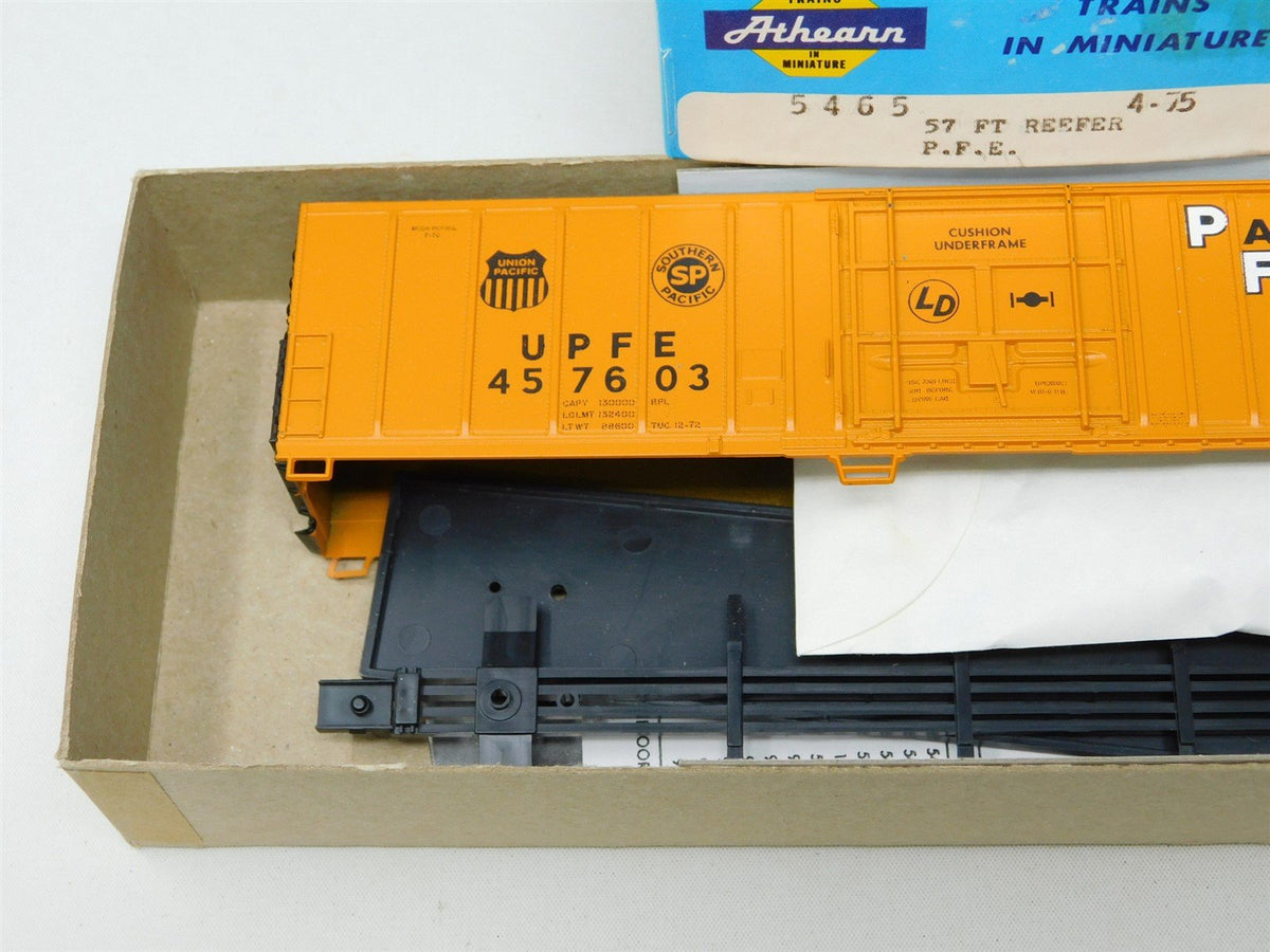 HO Scale Athearn Kit 5465 UPFE SP Pacific Fruit Express 57&#39; Mech Reefer #457603