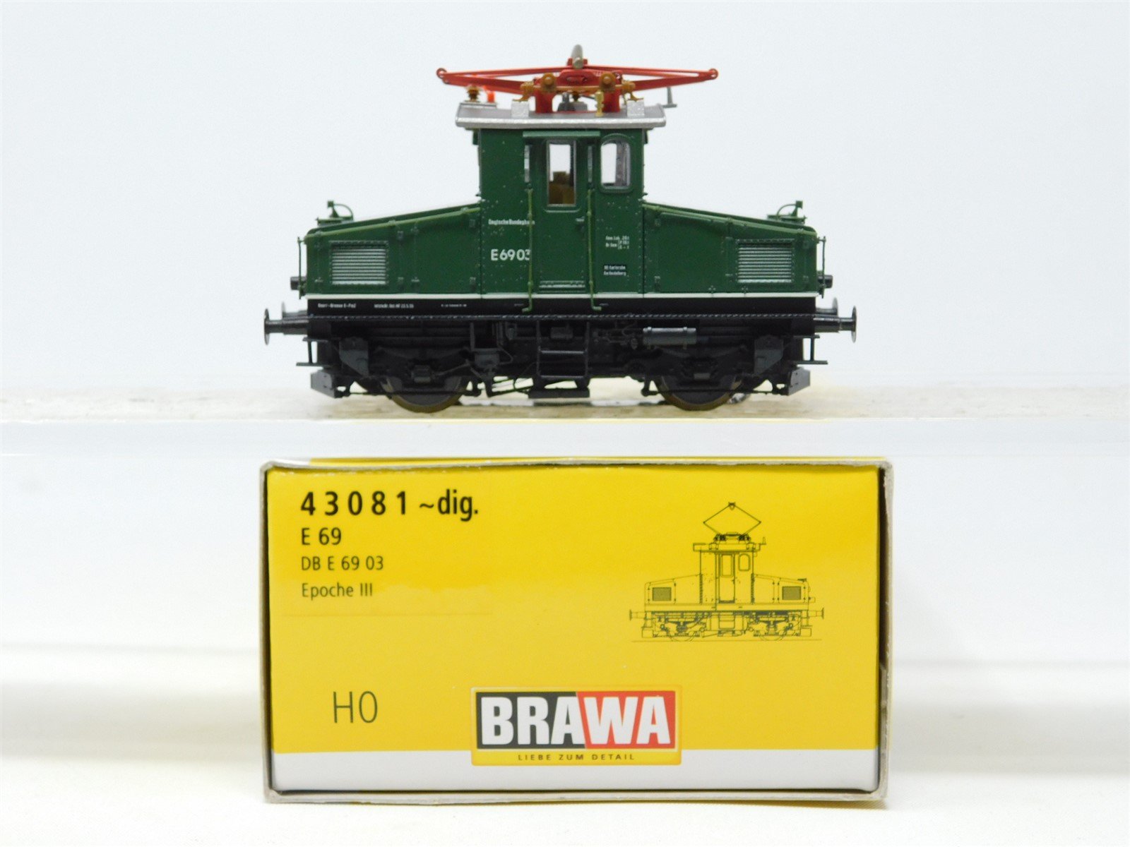 HO Scale 3-Rail BRAWA 43081 DB German Federal Class BR E69 HO Scale 3-Rail BRAWA 43081 DB German Federal Class BR E69