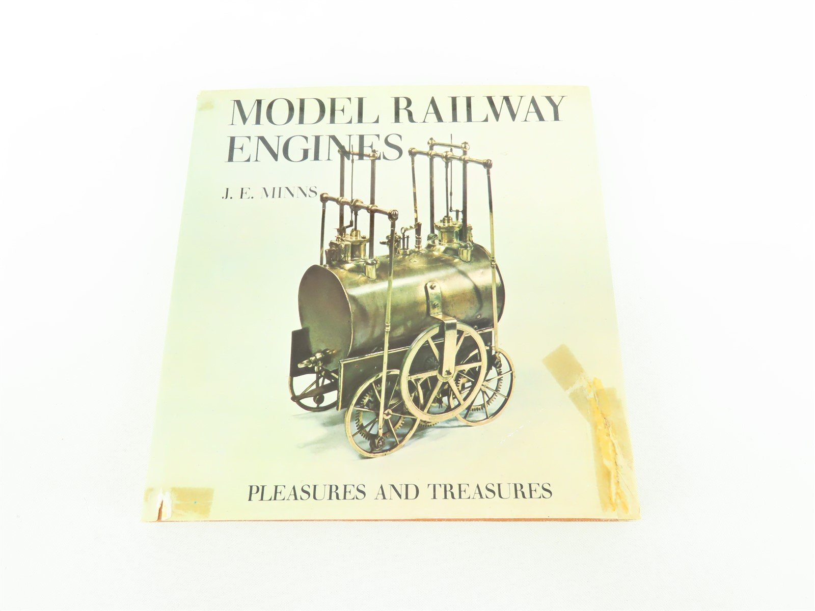 Model Railway Engines by J E Minns ©1969 HC Book