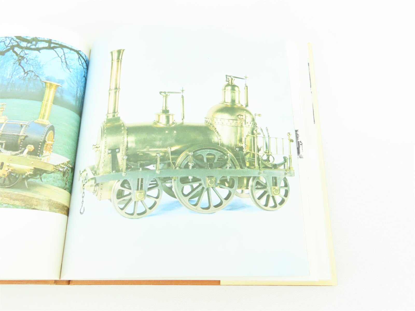 Model Railway Engines by J E Minns ©1969 HC Book