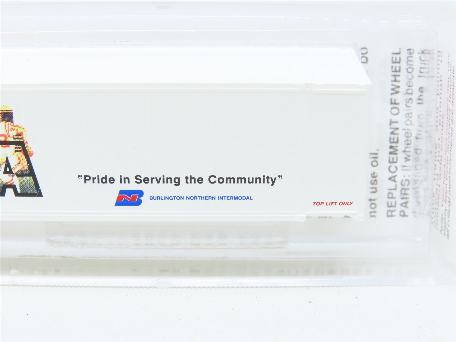 N Micro-Trains MTL #81720 BNAU Burlington Northern Omaha 48' Container #686003