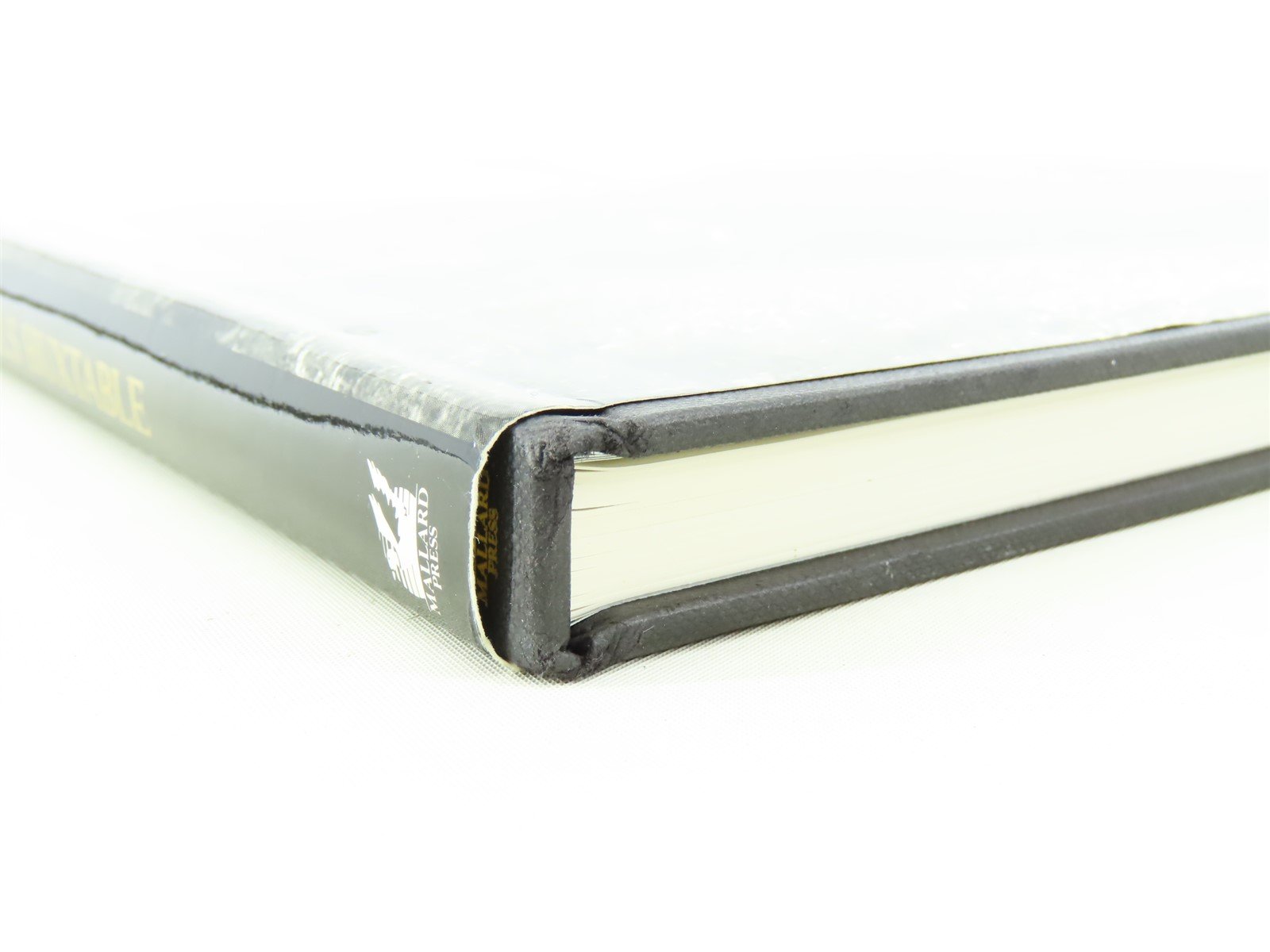 Pictorial Treasury of Classic Steam Trains by Nils Huxtable ©1990 HC Book