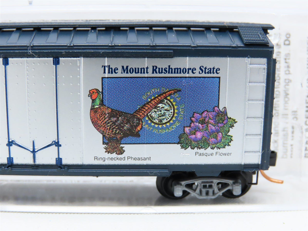 N Scale Micro-Trains MTL 21371 SD South Dakota State Car 40&#39; Steel Box Car #1889