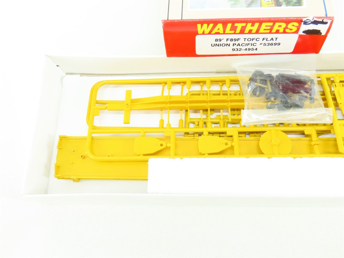 HO Scale Walthers Kit 932-4954 UP Union Pacific 89&#39; TOFC Flat Car #53699