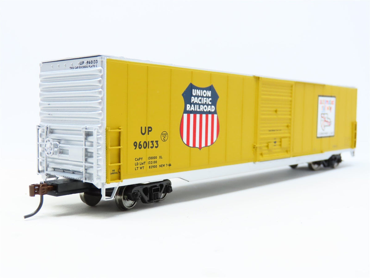 HO Scale Walthers Gold Line 932-35511 UP Union Pacific 60&#39; Box Car #960133