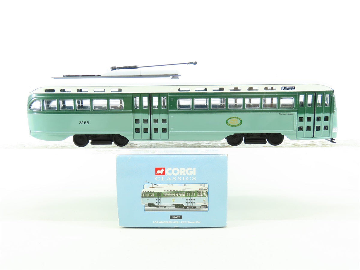 O 1/50 Scale Corgi Classics #55007 MTA Metropolitan Transit Authority Street Car