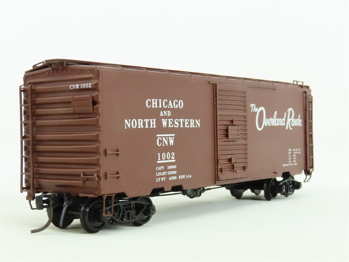 HO Scale InterMountain 45402-01 C&amp;NW &quot;The Overland Route&quot; 40&#39; Box Car #1002