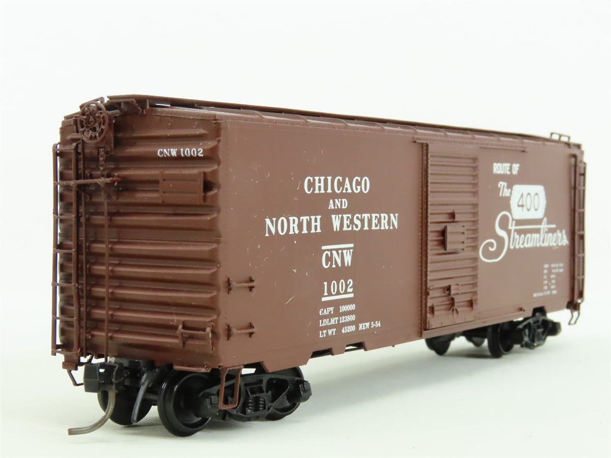 HO Scale InterMountain 45402-01 C&amp;NW &quot;The Overland Route&quot; 40&#39; Box Car #1002