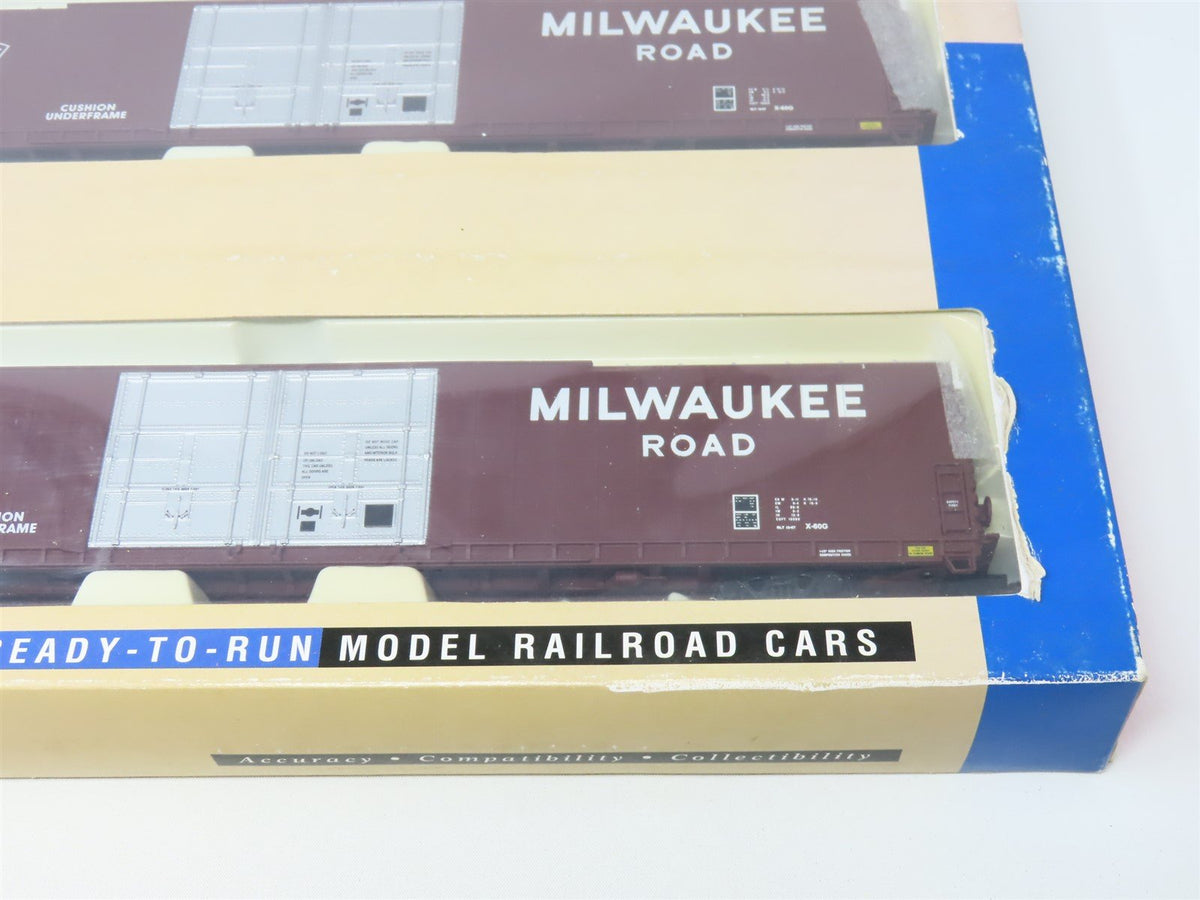 HO Scale Walthers 932-23513 MILW Milwaukee Road 86&#39; 4-Door Box Car Set 2-Pack