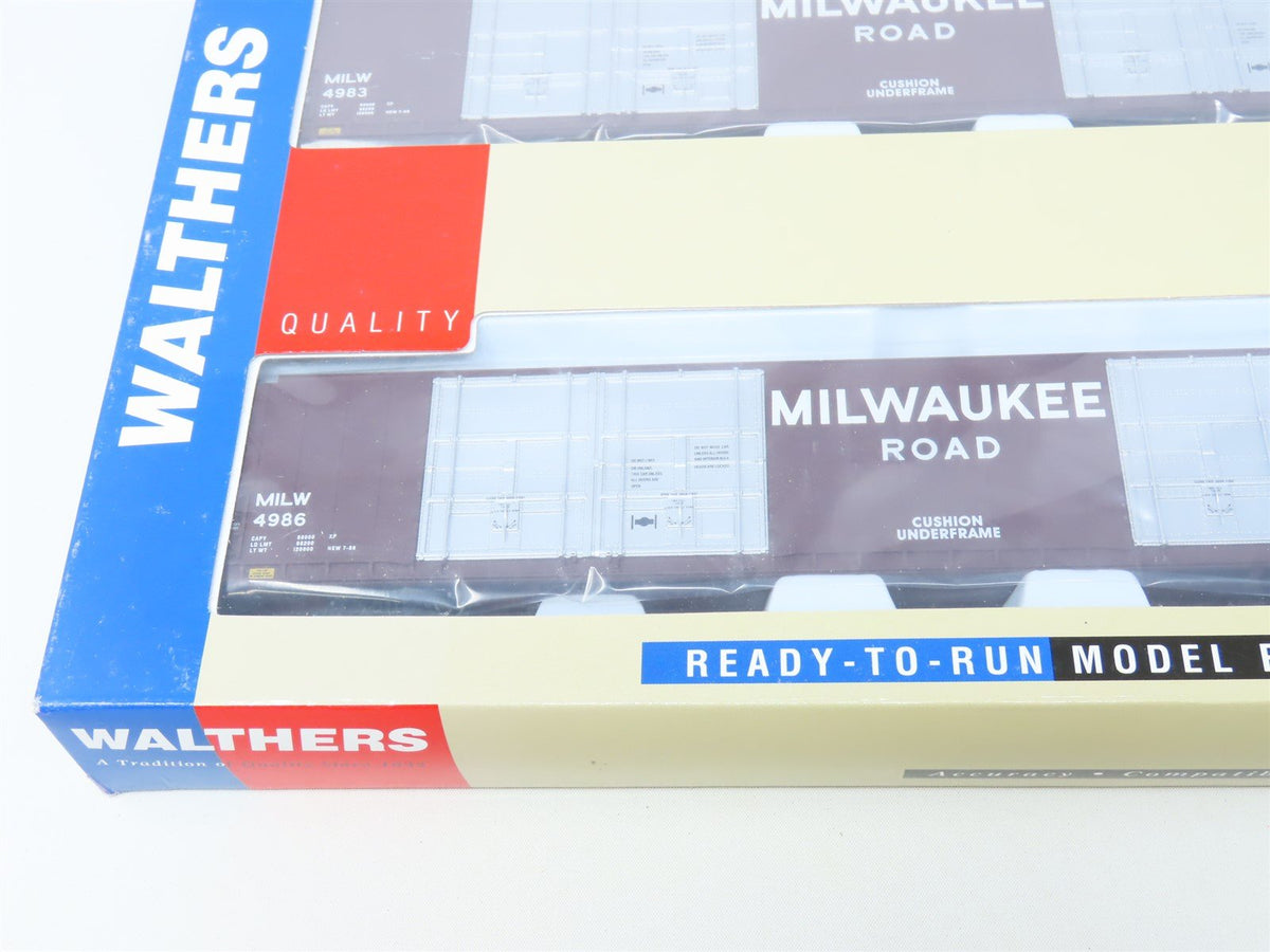 HO Walthers Gold Line 932-235313 MILW Milwaukee 86&#39; 8-Door Box Car Set 2-Pack