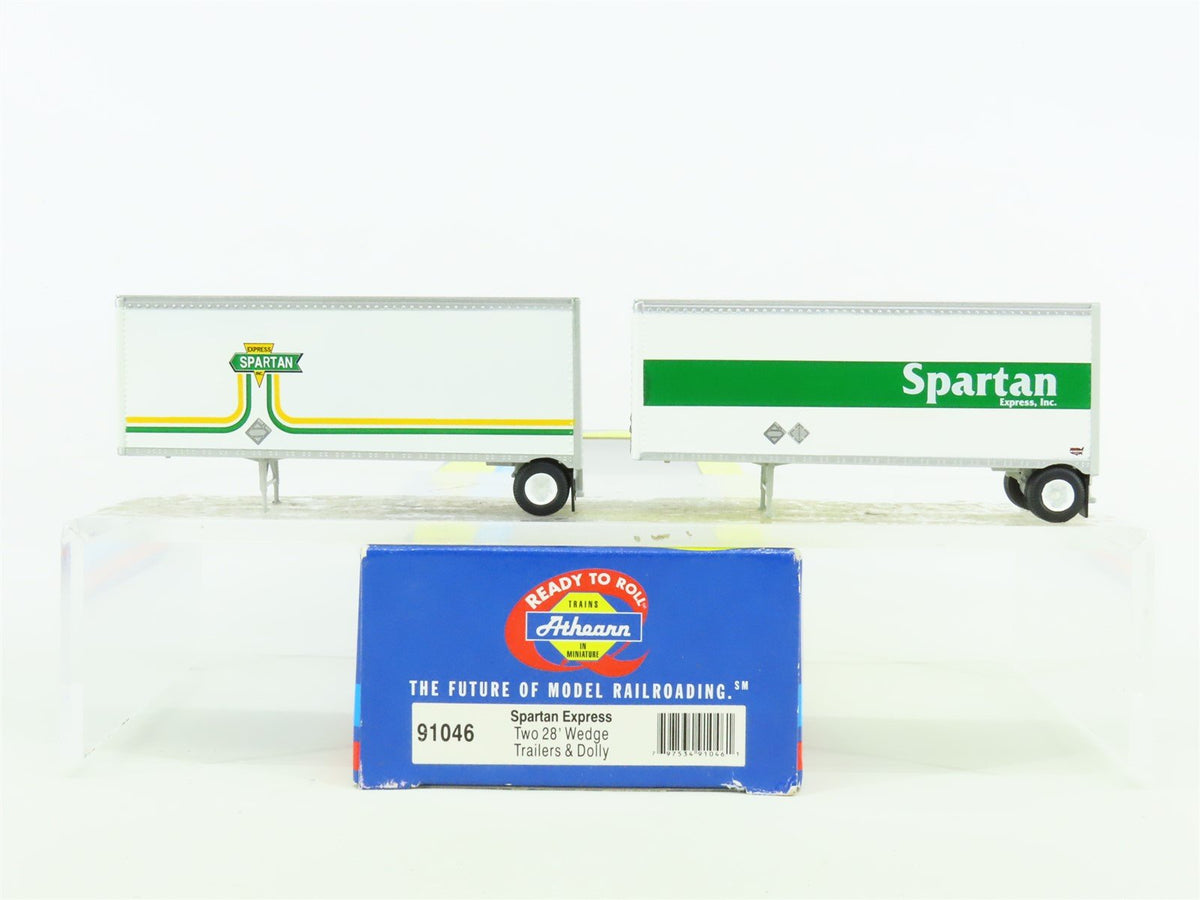 HO Scale Athearn 91046 Spartan Express w/ 2 28&#39; Wedge Trailers &amp; Dolly