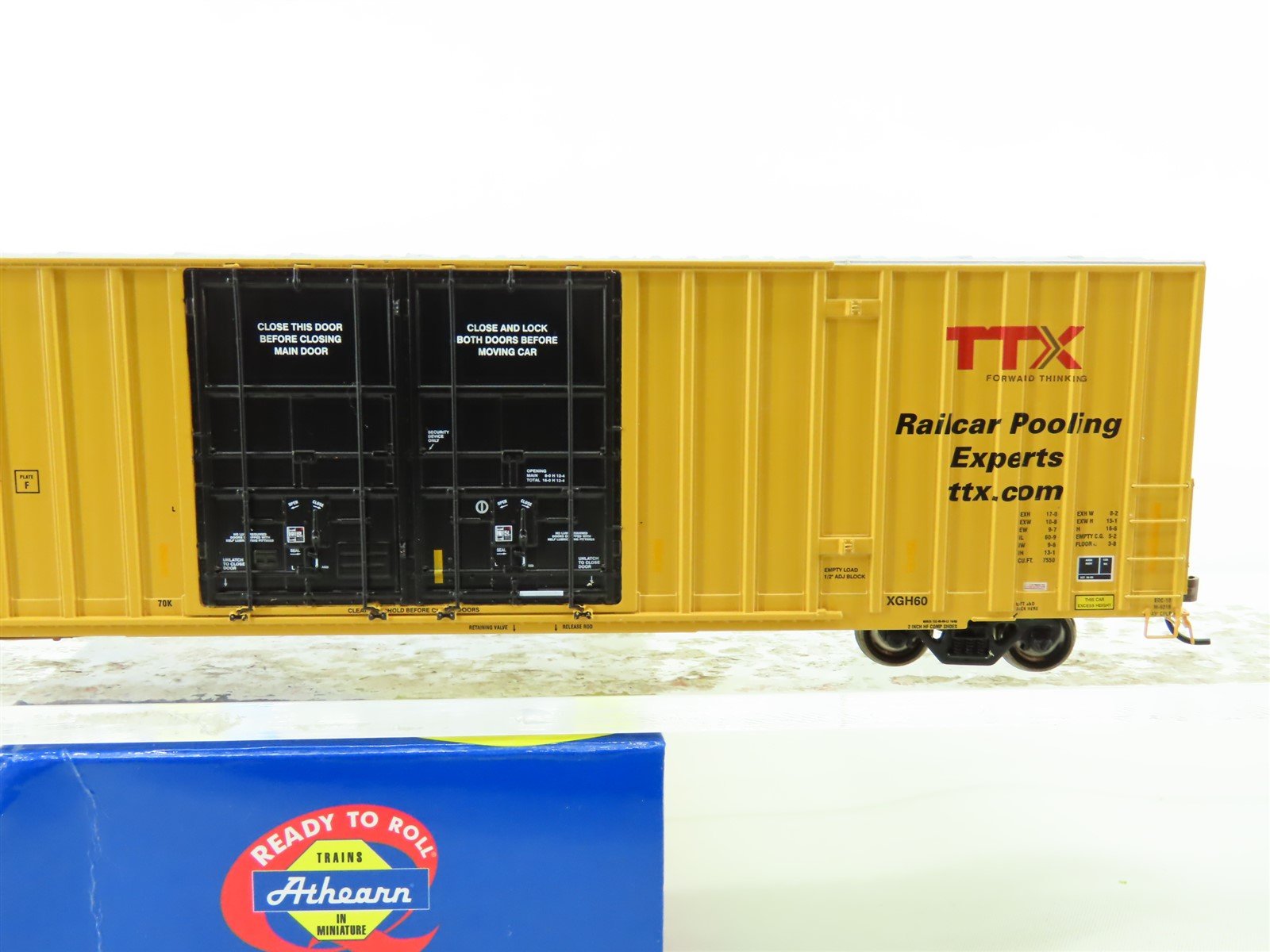 At Toybox  Athearn RTR HO ATH75295 60' Gunderson Box Car TTX 'Forward