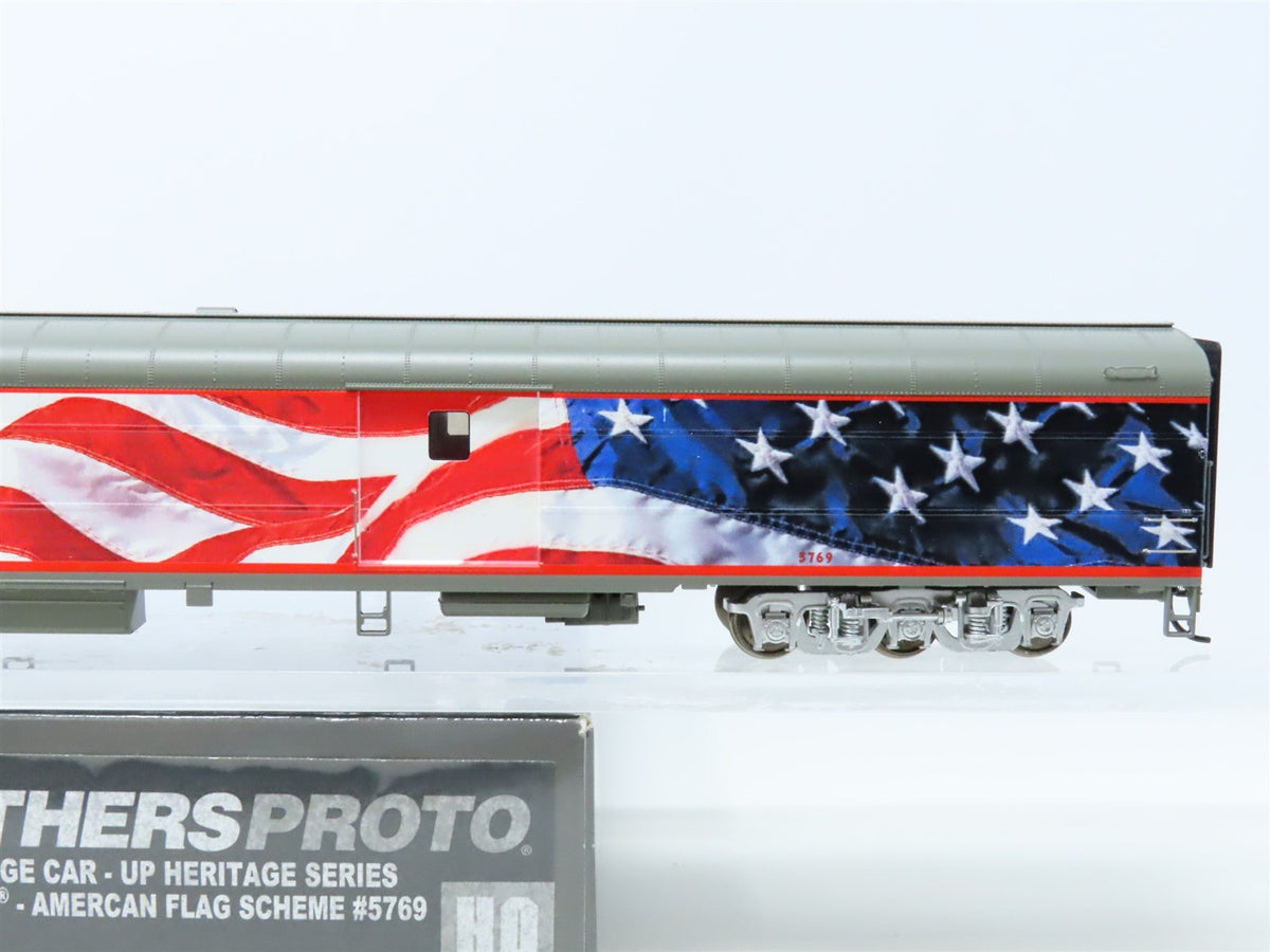 HO Walthers Proto 920-9200 UP Heritage Series &quot;American Flag&quot; Baggage Passenger