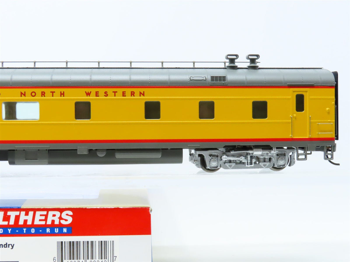 HO Scale Walthers 932-9544 CNW Chicago &amp; Northwestern 48-Seat Diner Passenger