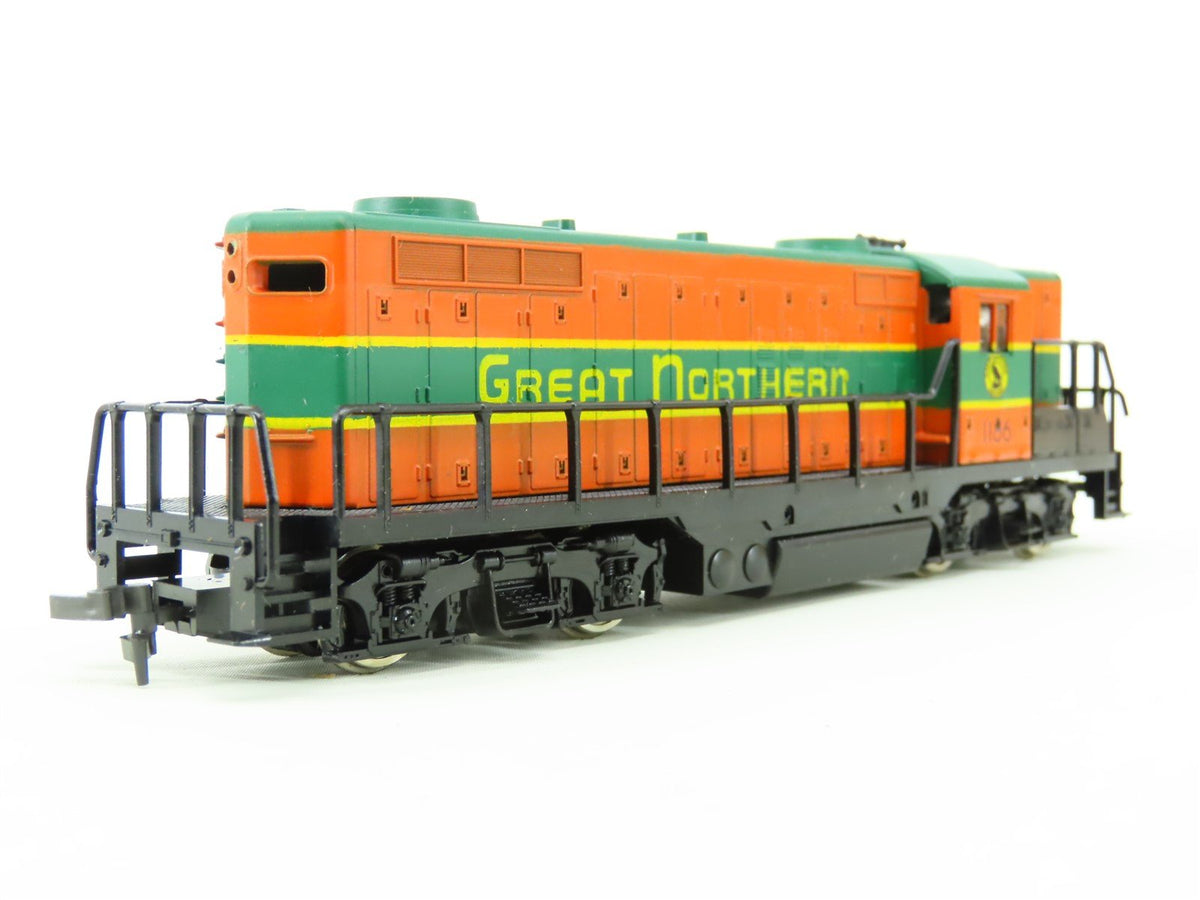 HO Scale AHM GN Great Northern EMD GP18 Diesel Kellog&#39;s/Eggo Freight Train Set