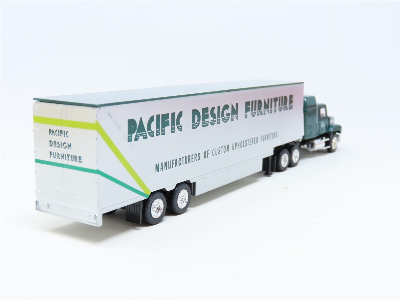 HO 1/87 Scale Herpa/Promotex Pacific Design Furniture Mack Semi Tractor Trailer