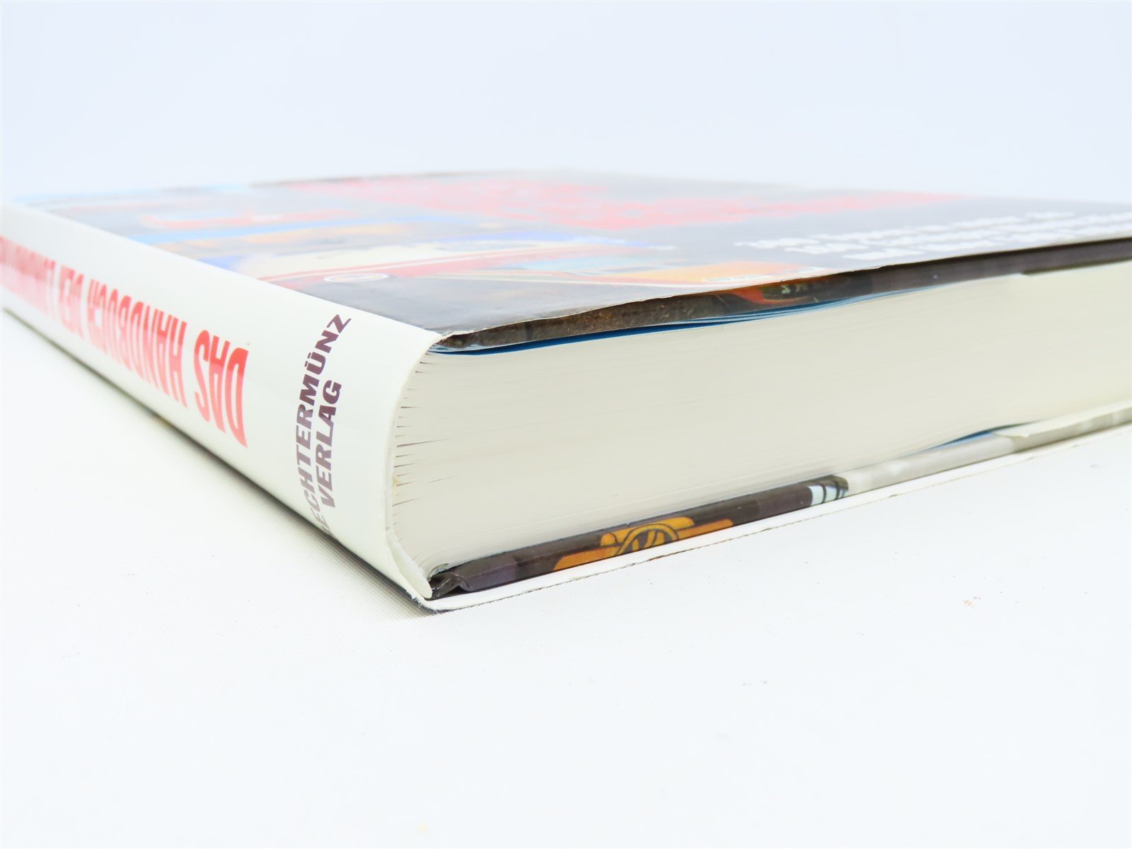 The Handbook of the Locomotives by Brian Hollingsworth ©1997 HC Book-German