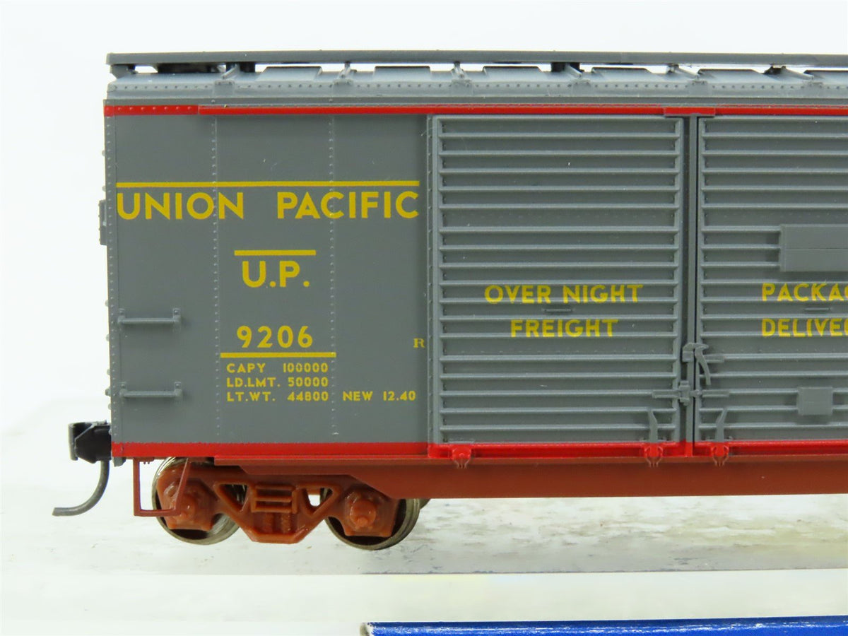 HO Scale Athearn 70193 UP Union Pacific &quot;Challenger&quot; 40&#39; Box Car #9206