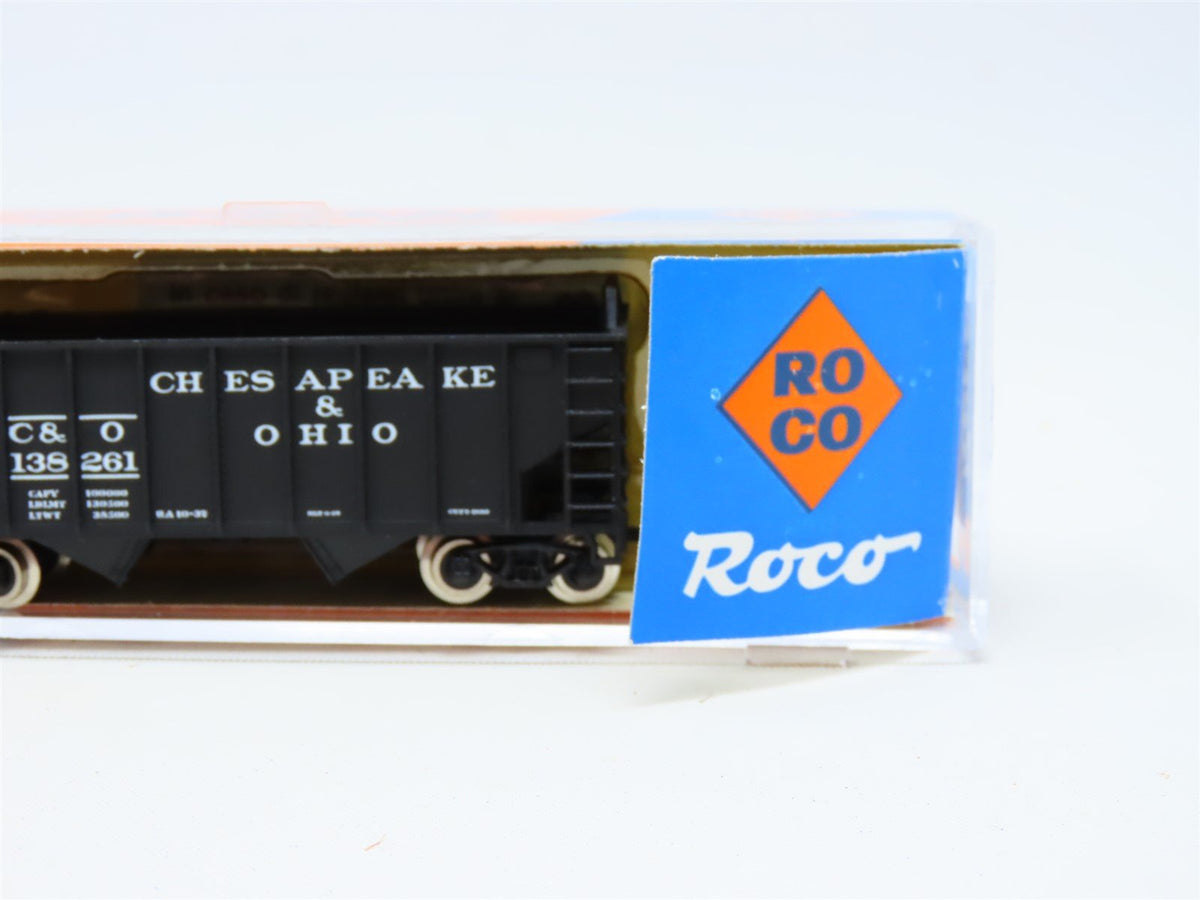 N Scale Roco 28725 C&amp;O Chesapeake &amp; Ohio 2-Bay Hopper #138261