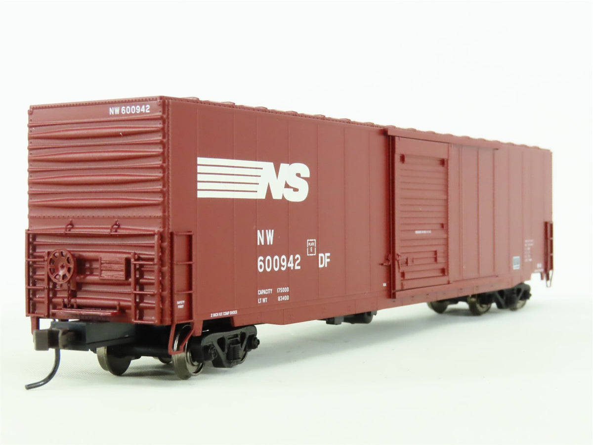 HO Scale Atlas 1659-2 NW NS Norfolk Southern 60&#39; Auto Parts Box Car #600942