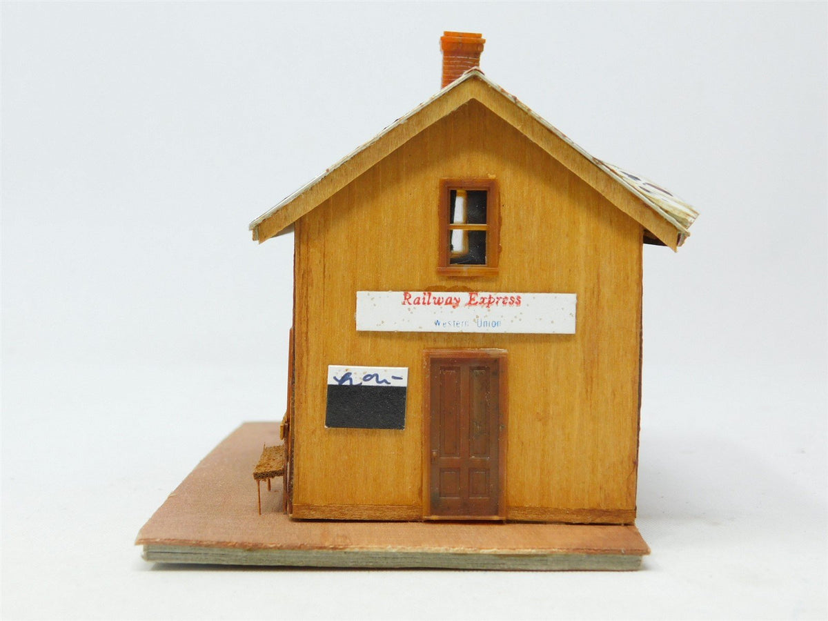 HO 1/87 Scale Precision Scale Co. #16108 Branch Line Station