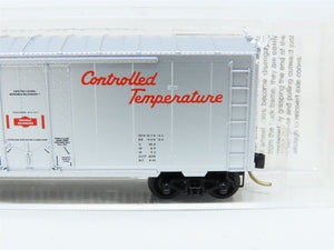 N Micro-Trains MTL 74040/3 CP Canadian Pacific 40' Plug Door Box Car #285605