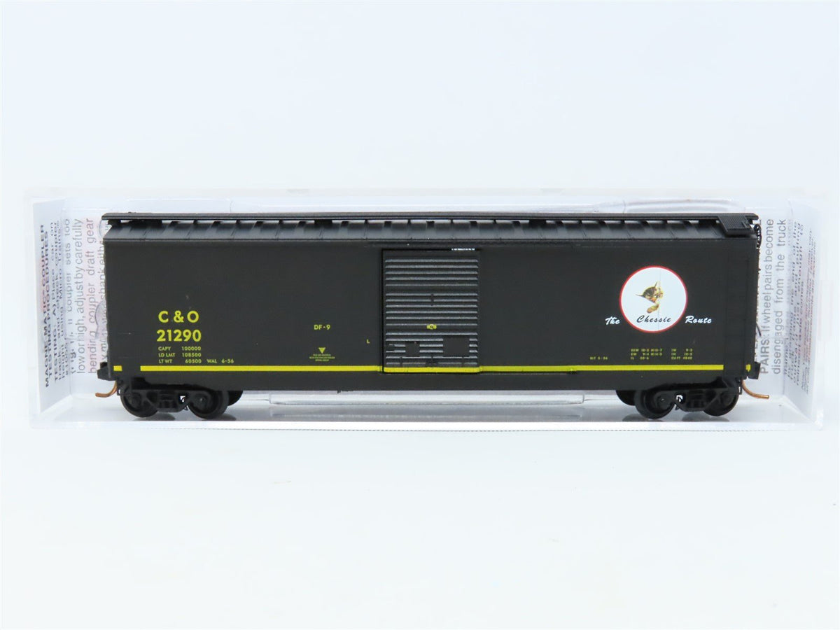 N Scale Micro-Trains MTL 03100071 C&amp;O &quot;The Chessie Route&quot; 50&#39; Box Car #21290