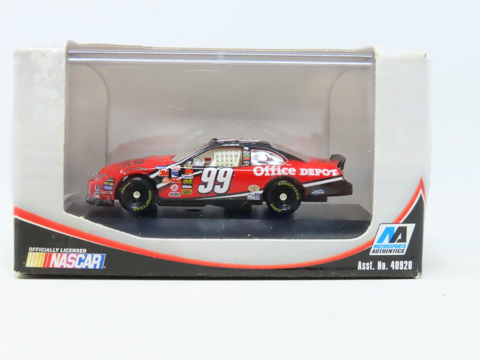 HO 1/87 Scale Winner's Circle NASCAR #47653 Office Depot - Carl Edwards Car #99