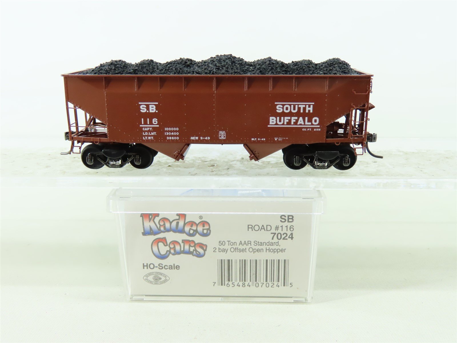 HO Scale Kadee #7024 SB South Buffalo 2-Bay Offset Hopper w/ Coal Load #116