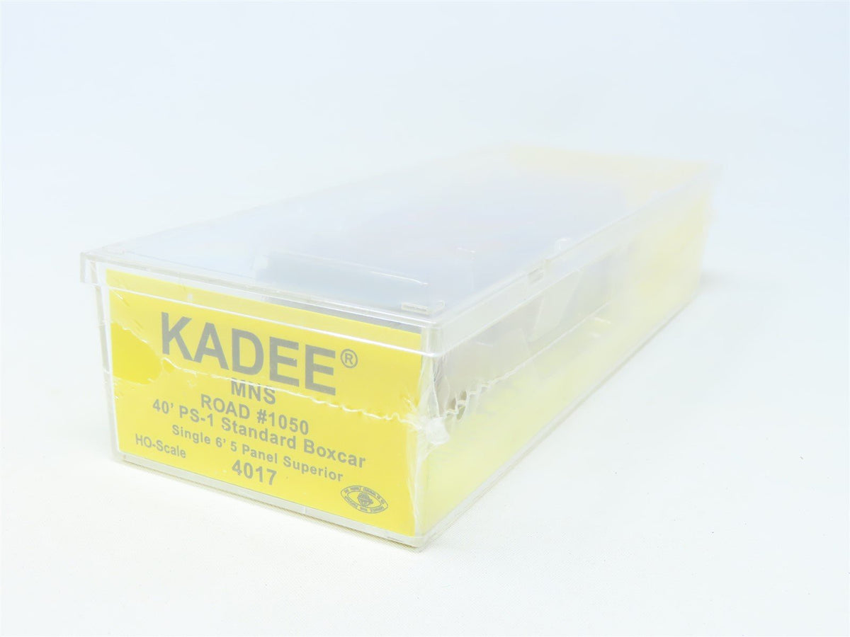 HO Scale Kadee 4017 MNS Minneapolis Northfield &amp; Southern Box Car #1050 Sealed