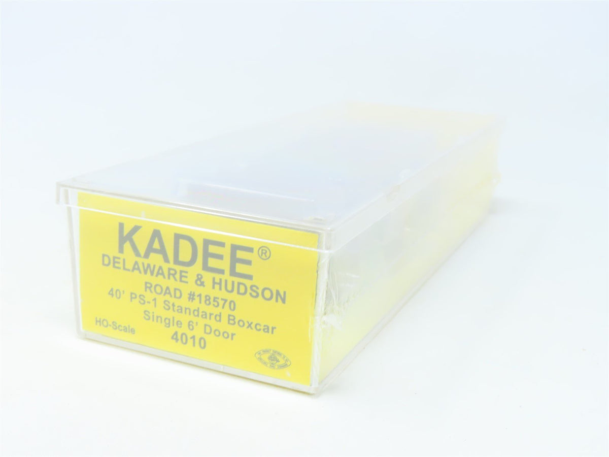 HO Scale Kadee 4010 D&amp;H Delaware &amp; Hudson 40&#39; Single Door Box Car #18570 Sealed