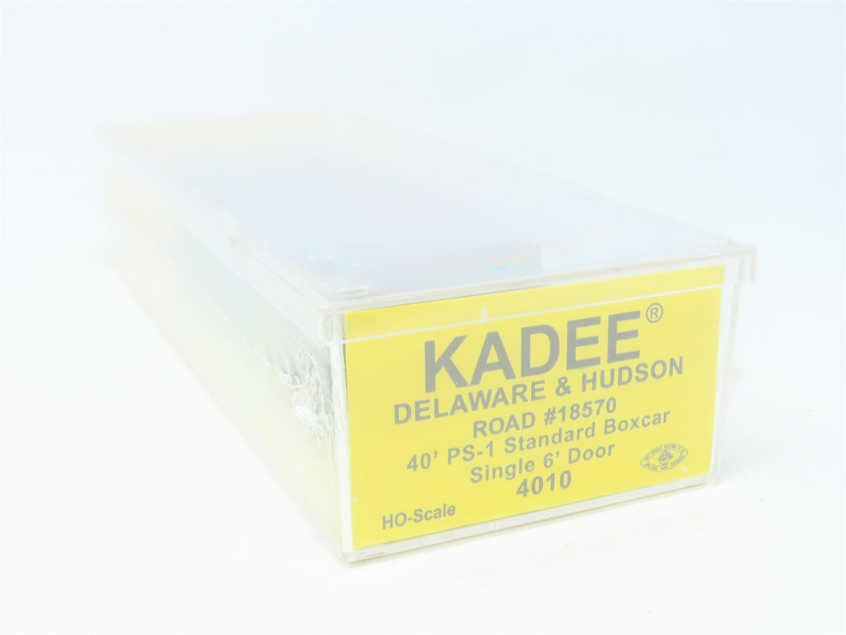 HO Scale Kadee 4010 D&amp;H Delaware &amp; Hudson 40&#39; Single Door Box Car #18570 Sealed