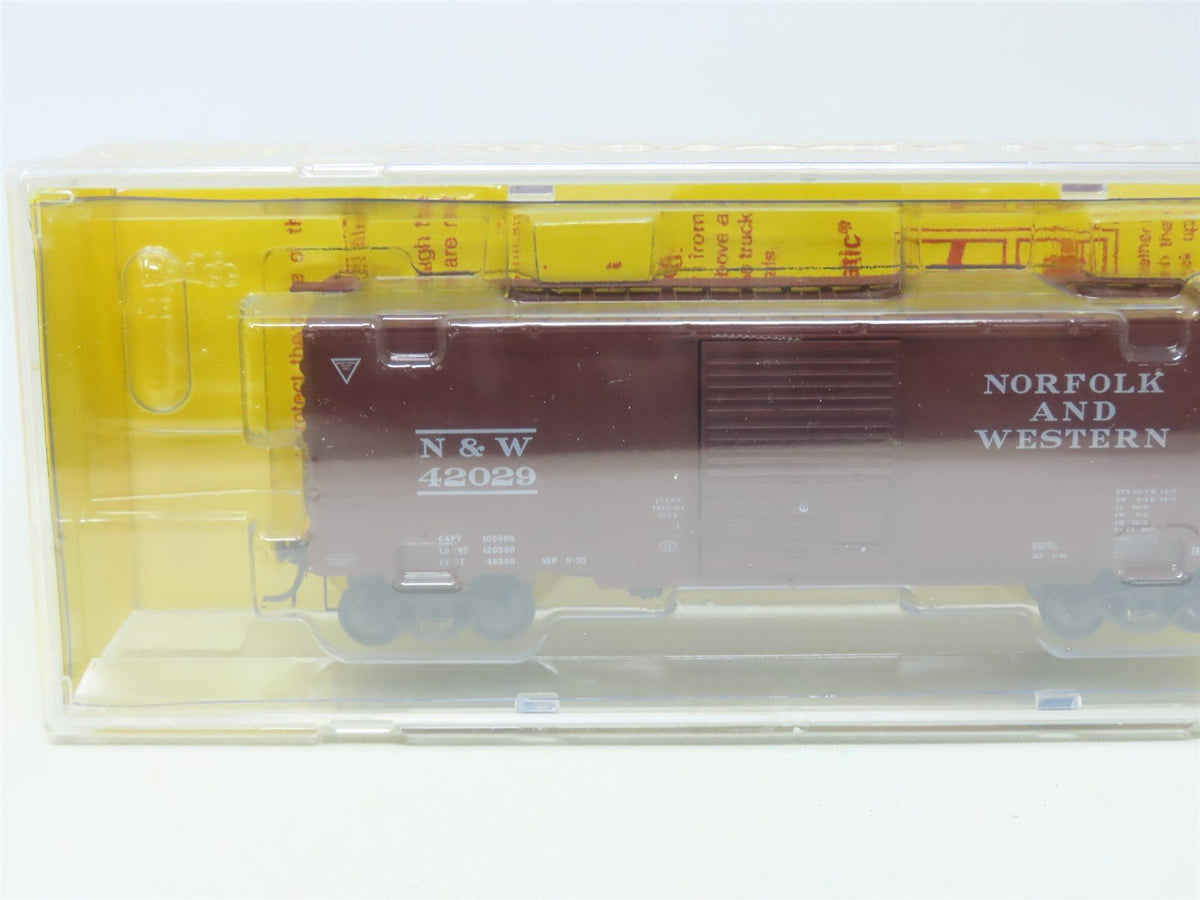 HO Scale Kadee 5257 N&amp;W Norfolk &amp; Western 40&#39; Single Door Box Car #42029 Sealed