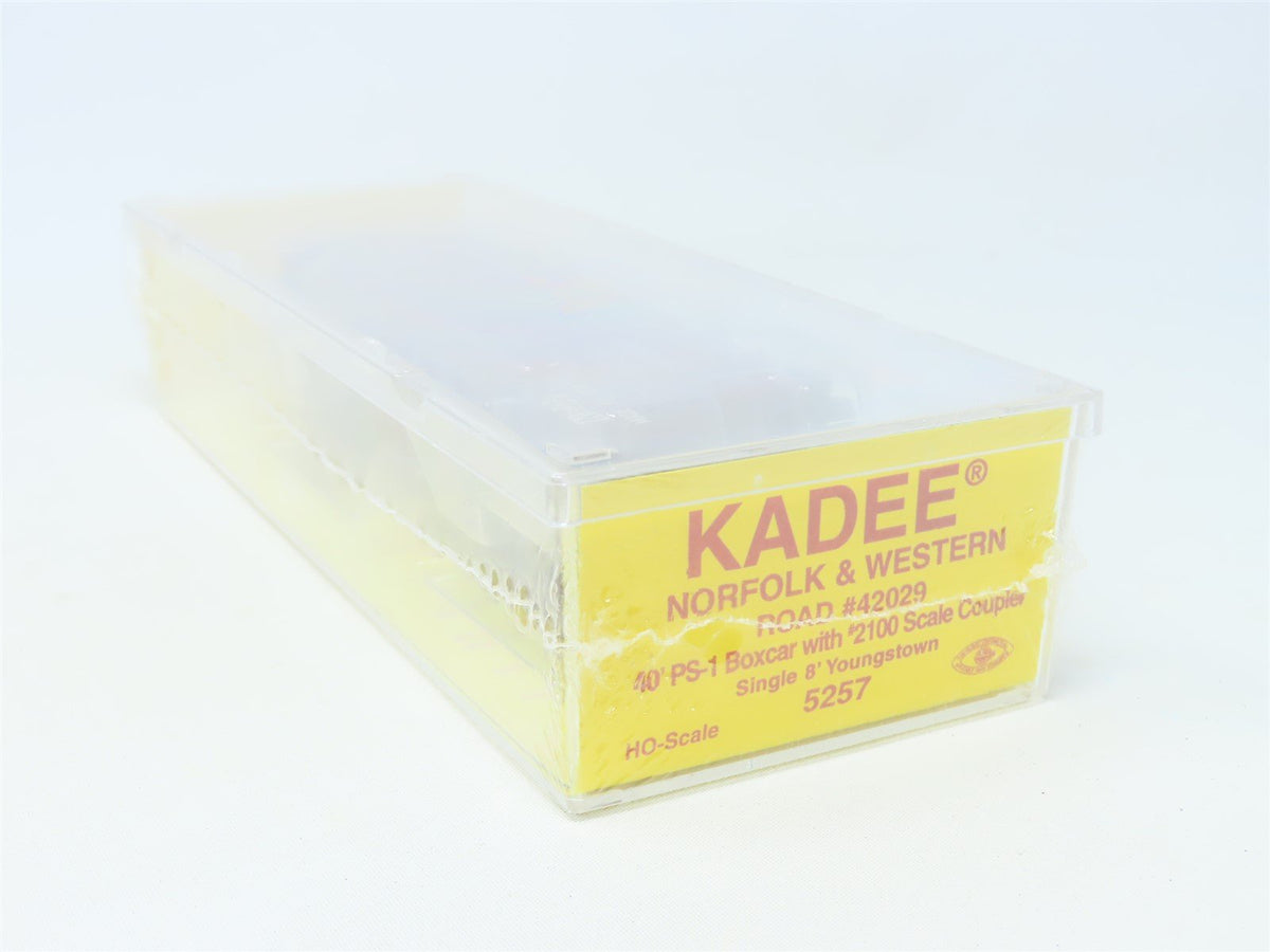 HO Scale Kadee 5257 N&amp;W Norfolk &amp; Western 40&#39; Single Door Box Car #42029 Sealed