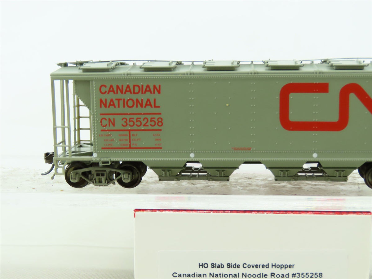 HO Scale Atlas Master Line #20006362 CN &quot;Noodle&quot; 4-Bay Cylindrical Hopper 355258