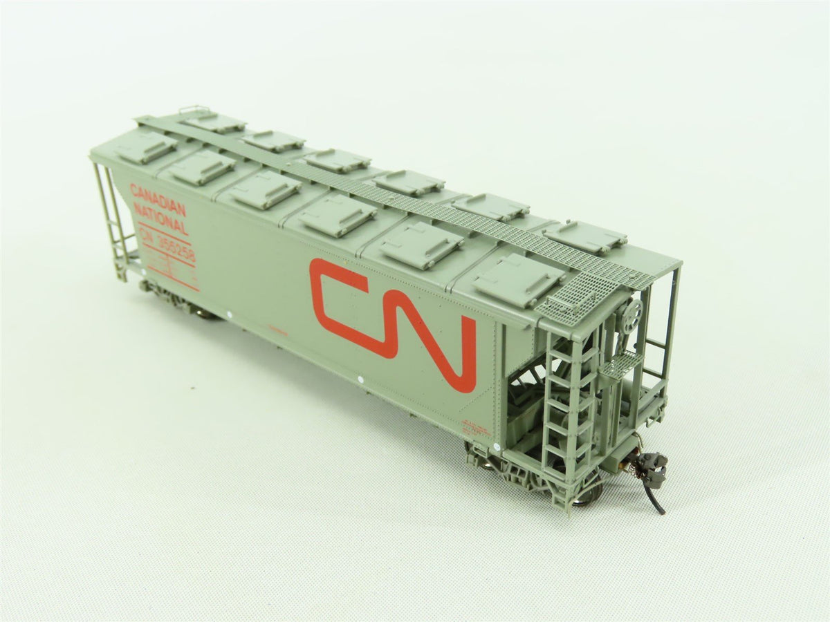 HO Scale Atlas Master Line #20006362 CN &quot;Noodle&quot; 4-Bay Cylindrical Hopper 355258